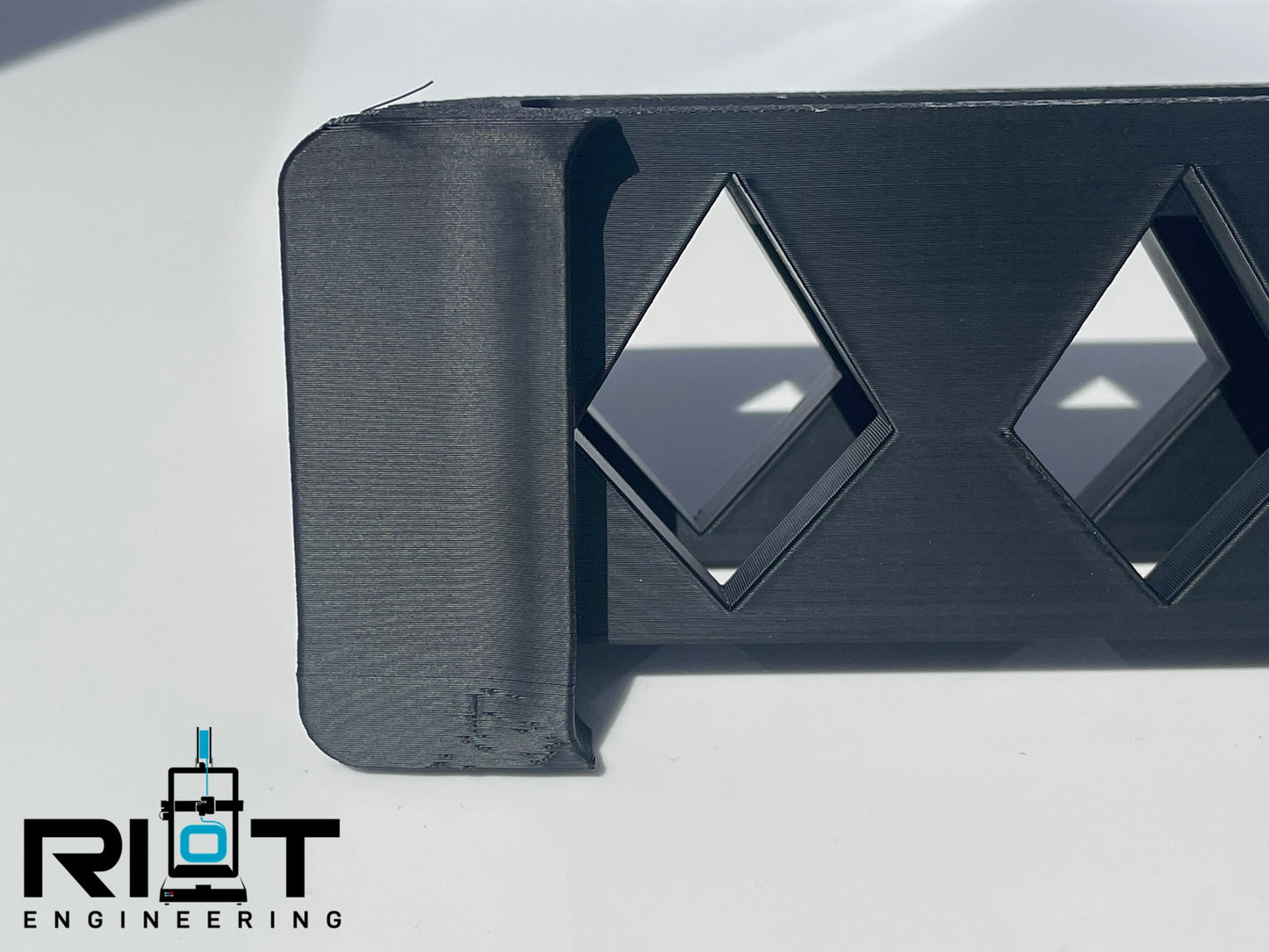82-91 E30 E24 E28 Air Lift Controller Holder - Airlift Mount - Ash Tray Mounted - Flaws