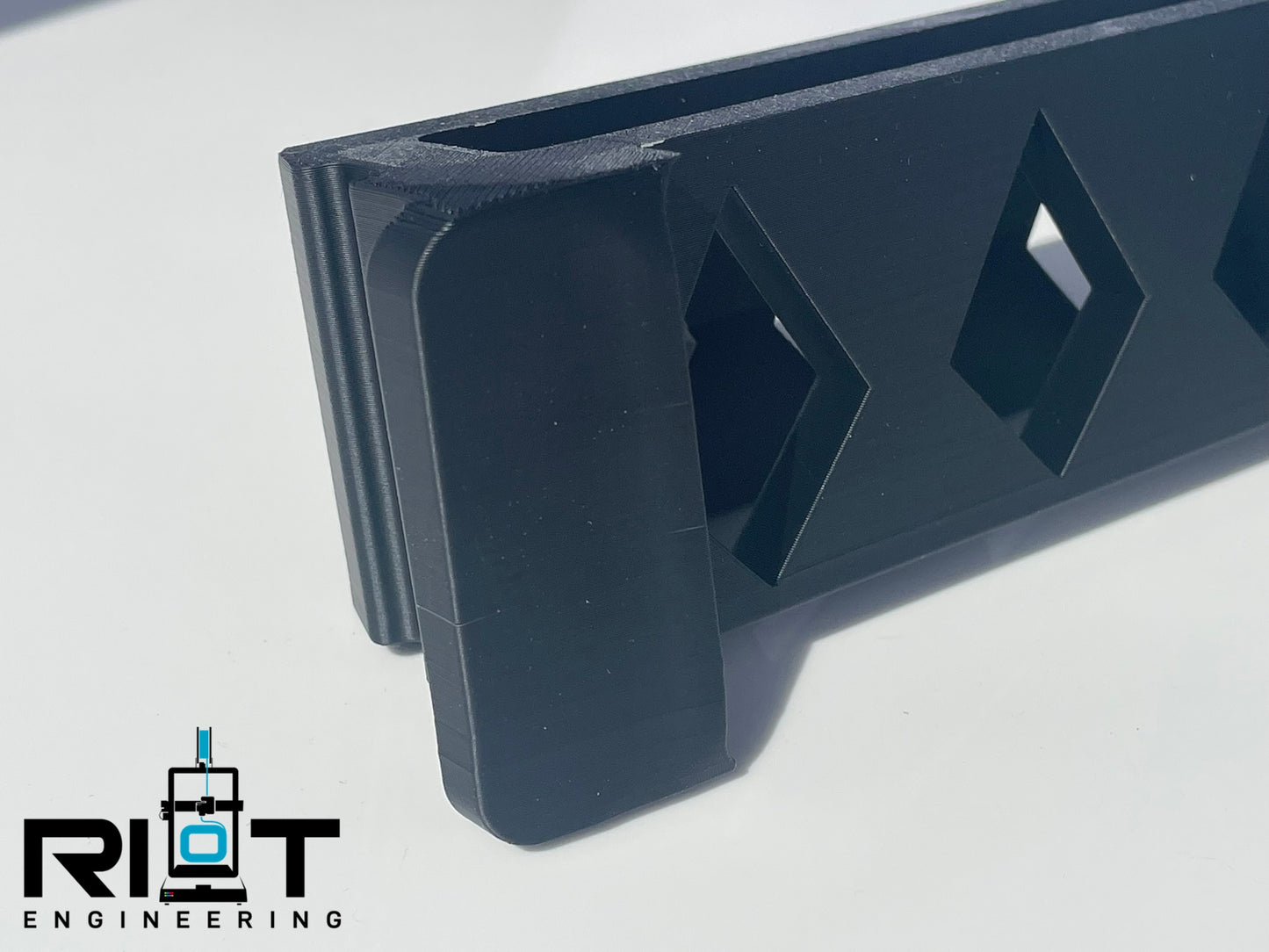 82-91 E30 E24 E28 Air Lift Controller Holder - Airlift Mount - Ash Tray Mounted - Flaws